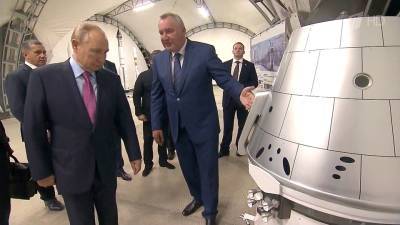 Владимир Путин проверил, как идет строительство стартового комплекса для ракеты «Ангара»