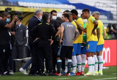 На матче Бразилия - Аргентина в Сан-Паулу произошёл скандал