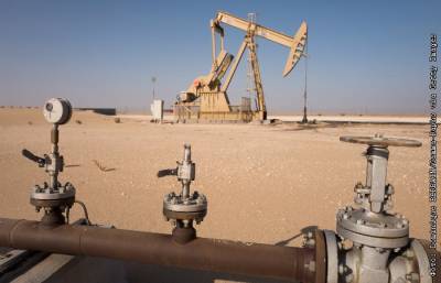 Саудовская Аравия в октябре понизит цены на нефть для стран Азии
