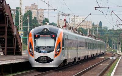 Из Одессы могут построить новую скоростную железную дорогу через Киев до Польши