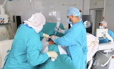 В Тюменской области врачи начали вводить специальный "цемент" в поврежденный позвоночник