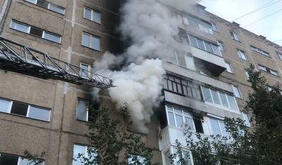 В Уфе из-за пожара в многоквартирном доме пострадала беременная женщина
