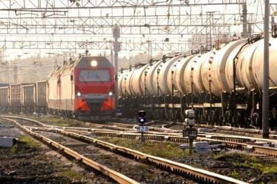 На Свердловской железной дороге с начала года перевезли 98 млн тонн