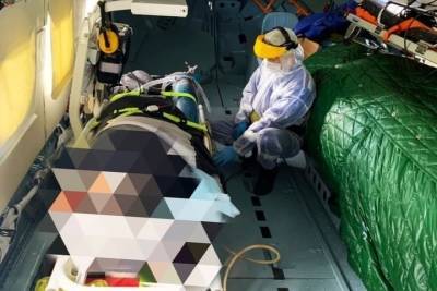 В тверскую больницу на вертолете эвакуировали пациента с тяжелой формой COVID-19