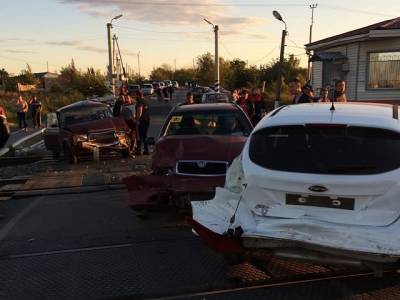 На Южном Урале в тройном ДТП на ж/д переезде пострадали два человека