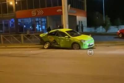 В Пензе ночью произошло жесткое ДТП с такси
