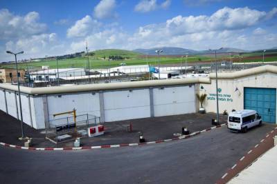 Террористы сбежали из израильской тюрьмы в стиле Голливуда, прорыв туннель - rusjev.net - Израиль - район Дженина