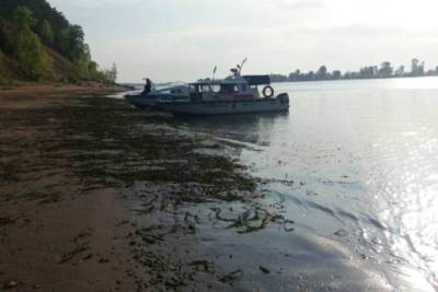 Пограничники нашли пропавший в Каспийском море катер