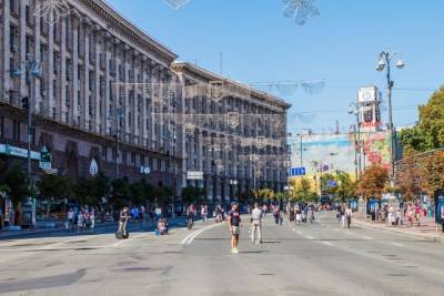 В Сети показали редкое историческое фото главной улицы Киева