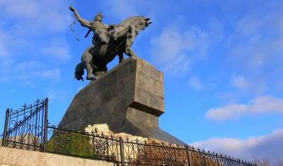 В Уфе памятник Салавату Юлаеву будет демонтирован, а прилегающая территория — закрыта