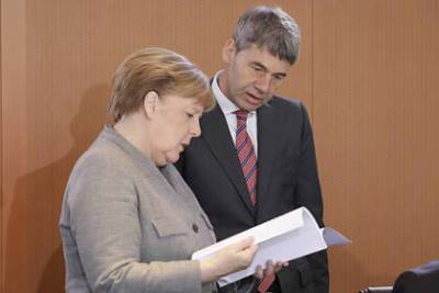 Ангела Меркель - Ян Хеккер - Стало известно о смерти ближайшего советника Меркель в Китае - lenta.ru - Китай - Германия