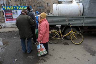 В Петербурге накануне выборов учредят выплаты 100-летним жителям города