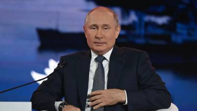 Путин 9 сентября примет участие в саммите БРИКС