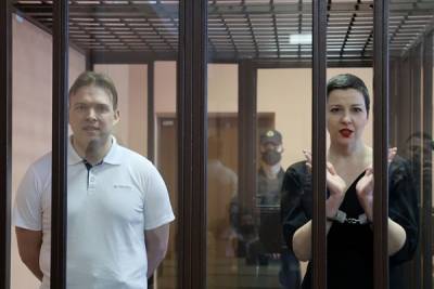 В Госдуме поддержали приговор лидерам оппозиции Колесниковой и Знаку