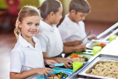Родителям ивановских школьников рассказали о приеме заявок на горячее питание в школах