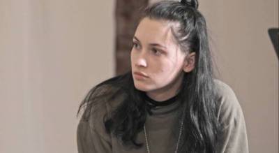 Чебоксарка стала героиней реалити-шоу: девушка ест бетон