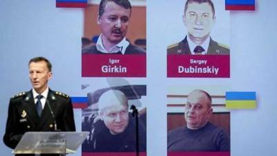 РФ отказала в допросе подозреваемых по делу МН17 Гиркина и Дубинского