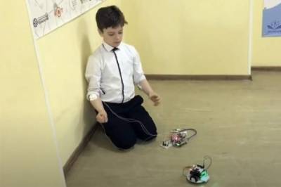 Российские школьники получили 17 медалей на соревнованиях по робототехнике