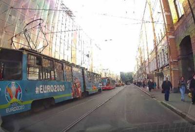 Около Финляндского вокзала из-за ДТП образовалась пробка из трамваев и троллейбусов