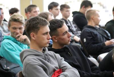 Молодежь региона принимает участие в форуме «Активная среда Ленобласти»