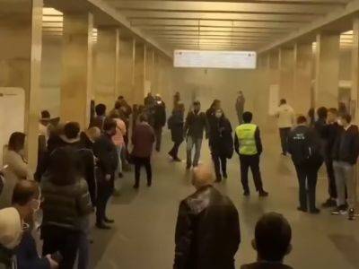 В Москве из-за задымления эвакуировали людей со станции метро "Проспект Вернадского"