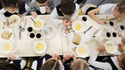 Нутрициолог Степанова дала советы по питанию школьников