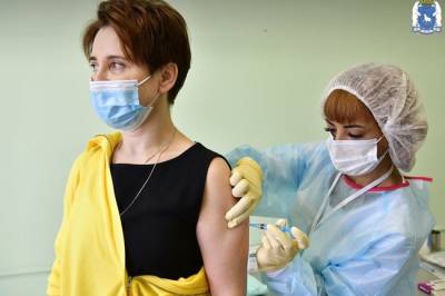 Кампания по вакцинации 1 миллиона жителей стартовала в Приморье