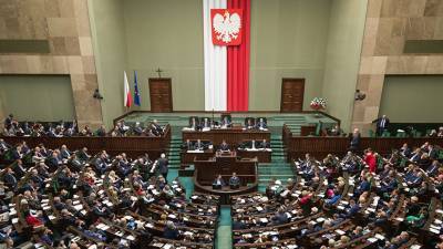 Сейм Польши поддержал введение режима ЧП на границе с Белоруссией