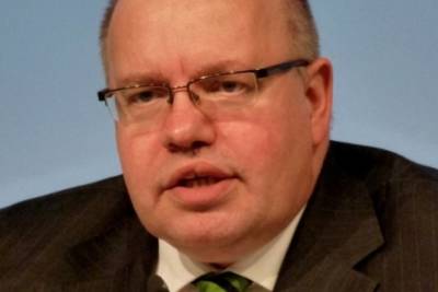 Министру экономики ФРГ стало плохо на заседании комитета бундестага