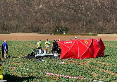 Под Прагой разбился вертолет: два человека погибли