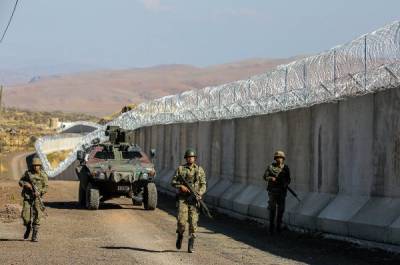 МВД Турции опровергает: Наши границы не рухнули от потока мигрантов