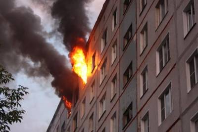 В Ростове из-за пожара в девятиэтажном доме эвакуировали 15 человек
