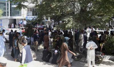 В Кабуле устроили акцию протеста против талибов: сотни людей вышли на улицы