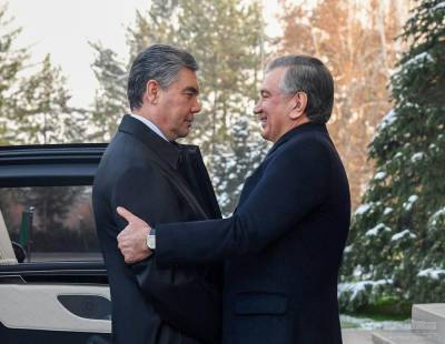Бердымухамедов обсудил с вице-премьером по АПК подготовку к визиту в Узбекистан