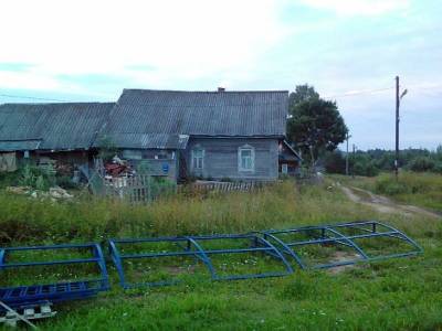 Следователи показали дом в Киселевске, где убили девочек