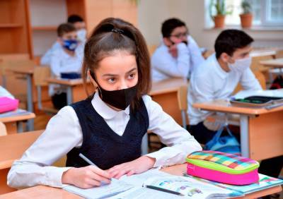 В средних школах Азербайджана занятия будут проводится 5 дней в неделю