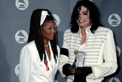 Сестра Майкла Джексона показала архивные снимки с певцом
