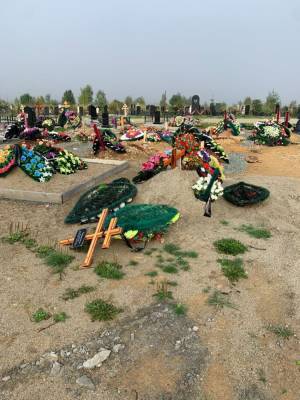 Вандалы на кладбище Южно-Сахалинска добрались и до могил ветеранов