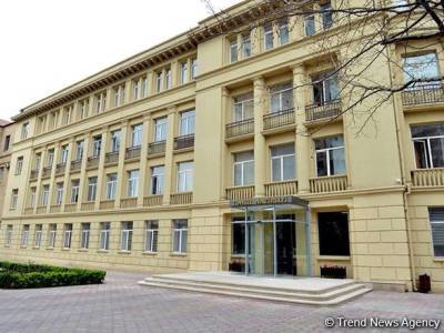 Минобразования Азербайджана обратилось к родителям учащихся