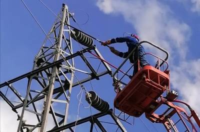 На Соколе аварийное отключение электроэнергии – бригады специалистов приступили к работам