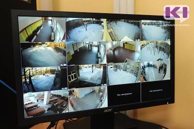 Восемь из десяти школ и детских в Коми оснащены системами видеонаблюдения