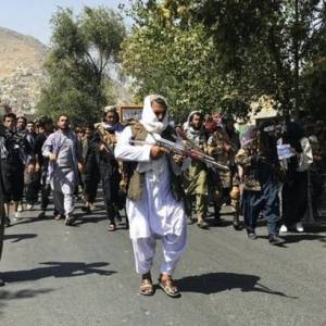 В Кабуле талибы со стрельбой разогнали протесты