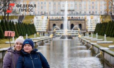 Музей «Петергоф» потратит 33 млн рублей на реставрацию флигеля Большого дворца
