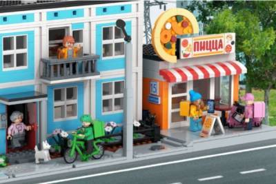 В Петербурге придумали конструктор LEGO-хрущевку с доставщиками еды