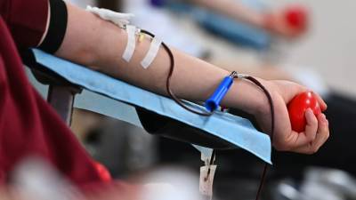 Вирусолог Чепурнов заявил о пользе сдачи крови с антителами для доноров плазмы