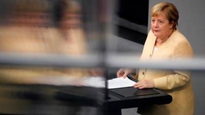 Выступление Ангелы Меркель встретили бурно