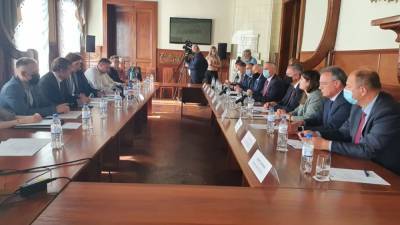 Премьер-министр Республики Сербской встретился с председателем ТПП...