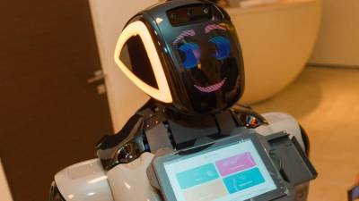 Science Robotics: взгляд робота мешает человеческому мозгу быстро принимать решения