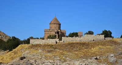 Почему армянская церковь не заявляет о своих правах на ахтамарский собор?