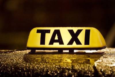 Мошенник «развел» смоленского таксиста на 12 тысяч